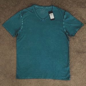 Guess Mens V-Neck T-Shirt